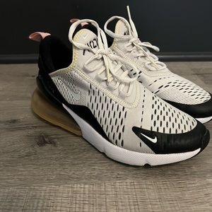 Nike Air Max 270